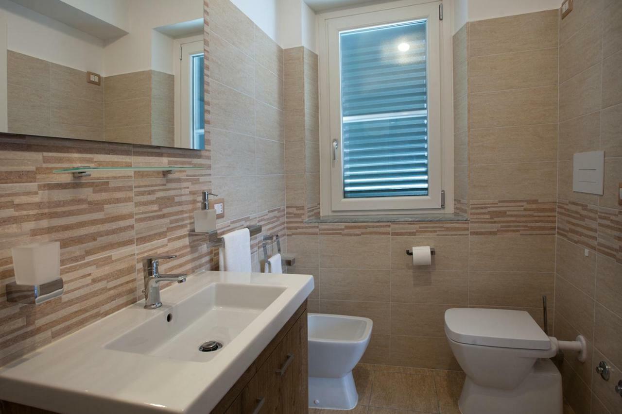 B&B A due Passi dal Mare Catona Di Reggio Calabria Bagian luar foto